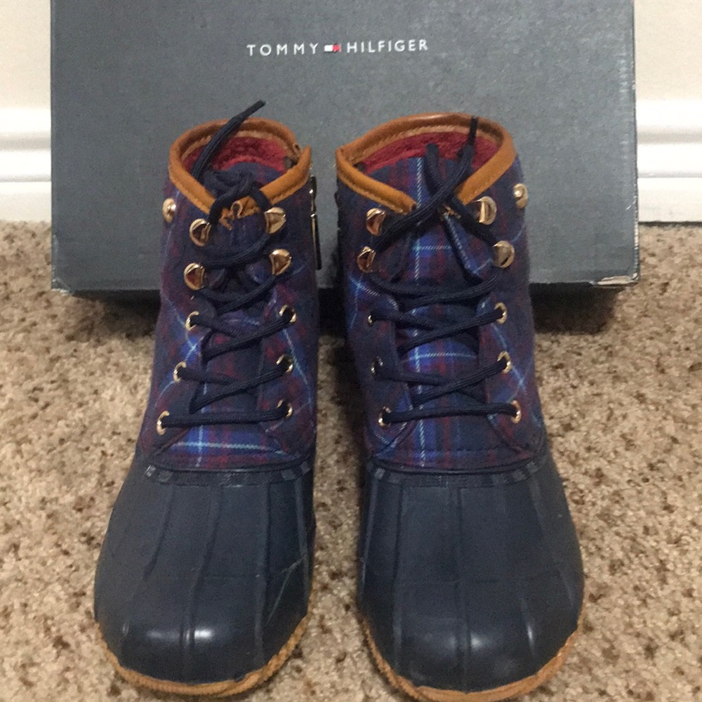 Duck boots